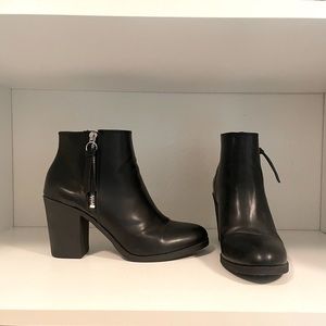 Black heeled booties